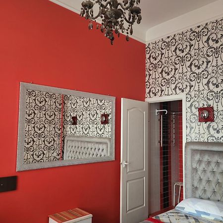 Apartment Near St. Elizabeth Church Львів Екстер'єр фото