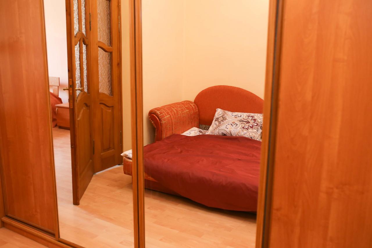 Apartment Near St. Elizabeth Church Львів Екстер'єр фото