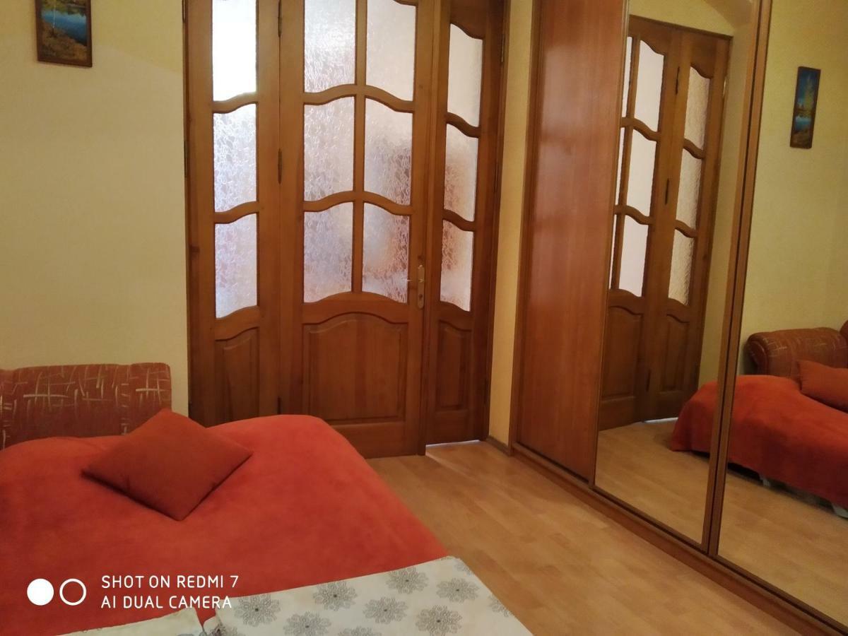 Apartment Near St. Elizabeth Church Львів Екстер'єр фото